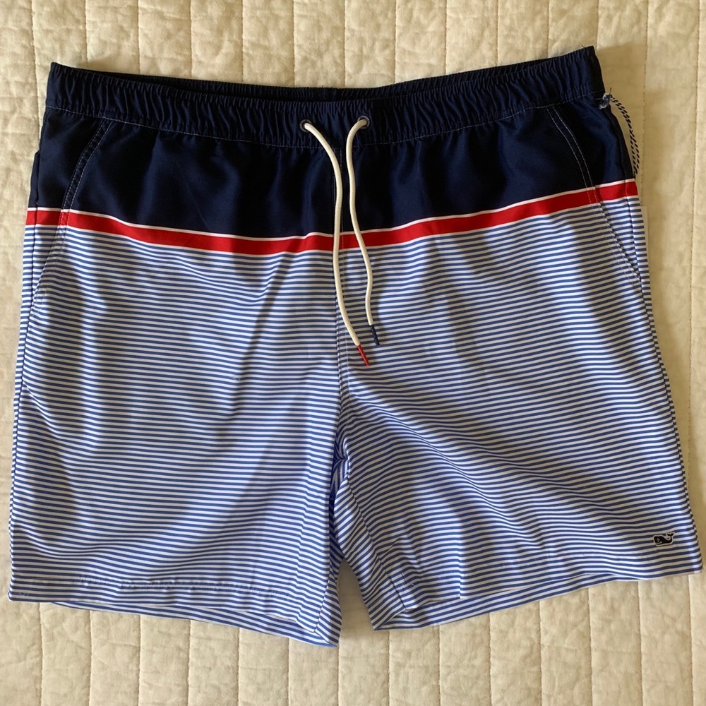Vineyard Vines x Target
Men’s stripes swim trunks
